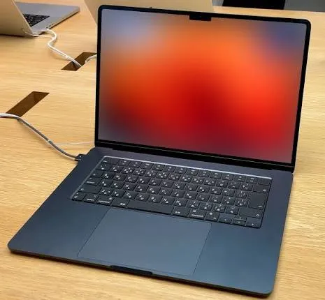 Samsung to Supply OLED Displays for Apple's Next-Generation MacBook Pro
